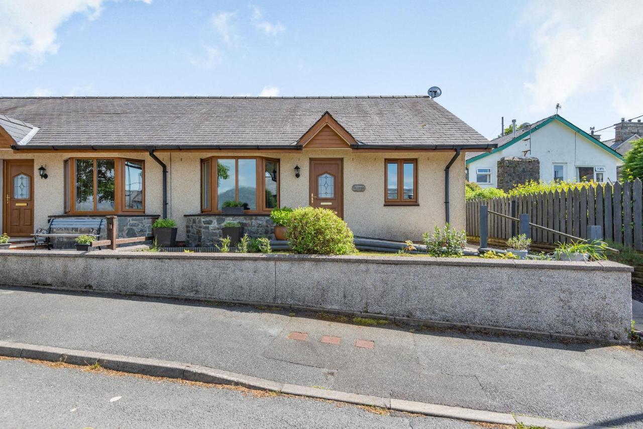 Villa Gorwel à Blaenau Ffestiniog Extérieur photo