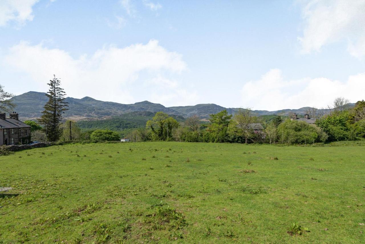 Villa Gorwel à Blaenau Ffestiniog Extérieur photo